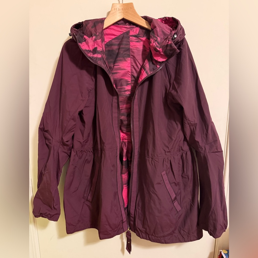 Lululemon Burgundy Pink Reversible Rain Wind Jacket Size 8